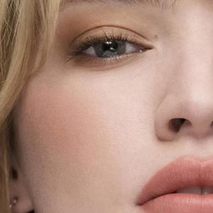 Estée Lauder The Sculpting Blush